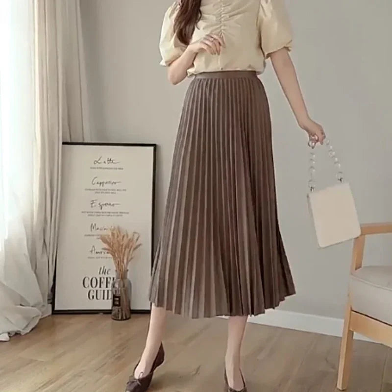 New High-Waisted A-Line Pleated Skirt